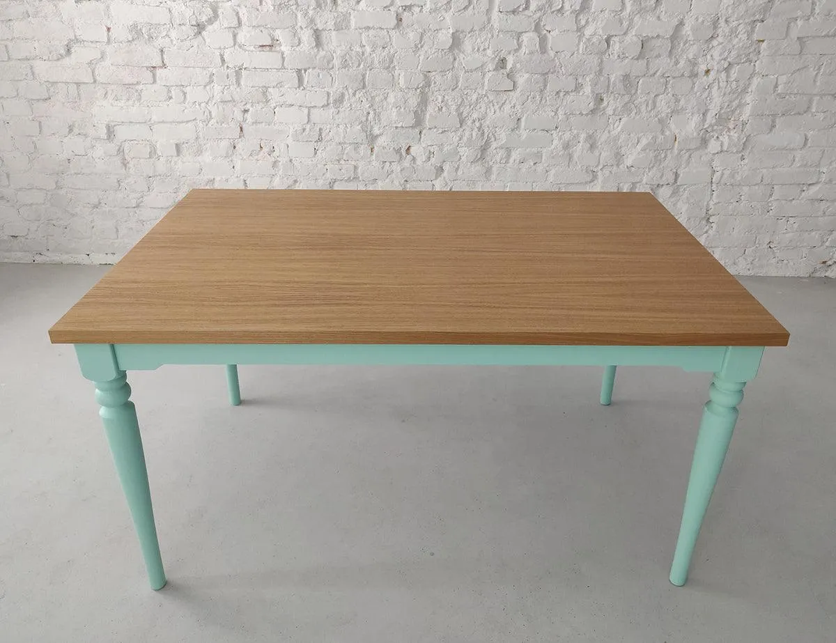 Nata Dining Table