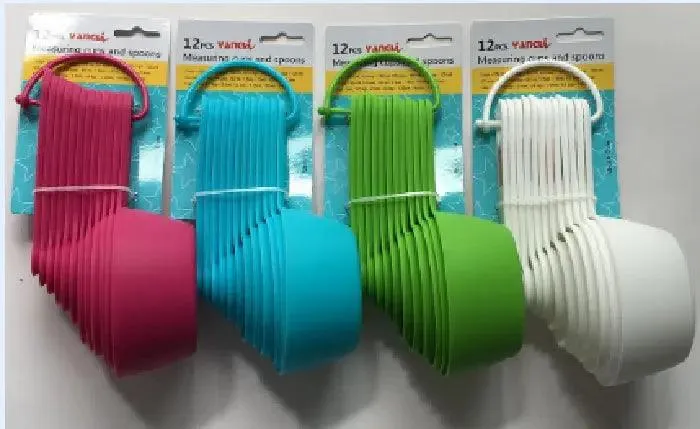 Plastic Measuring Cups Set