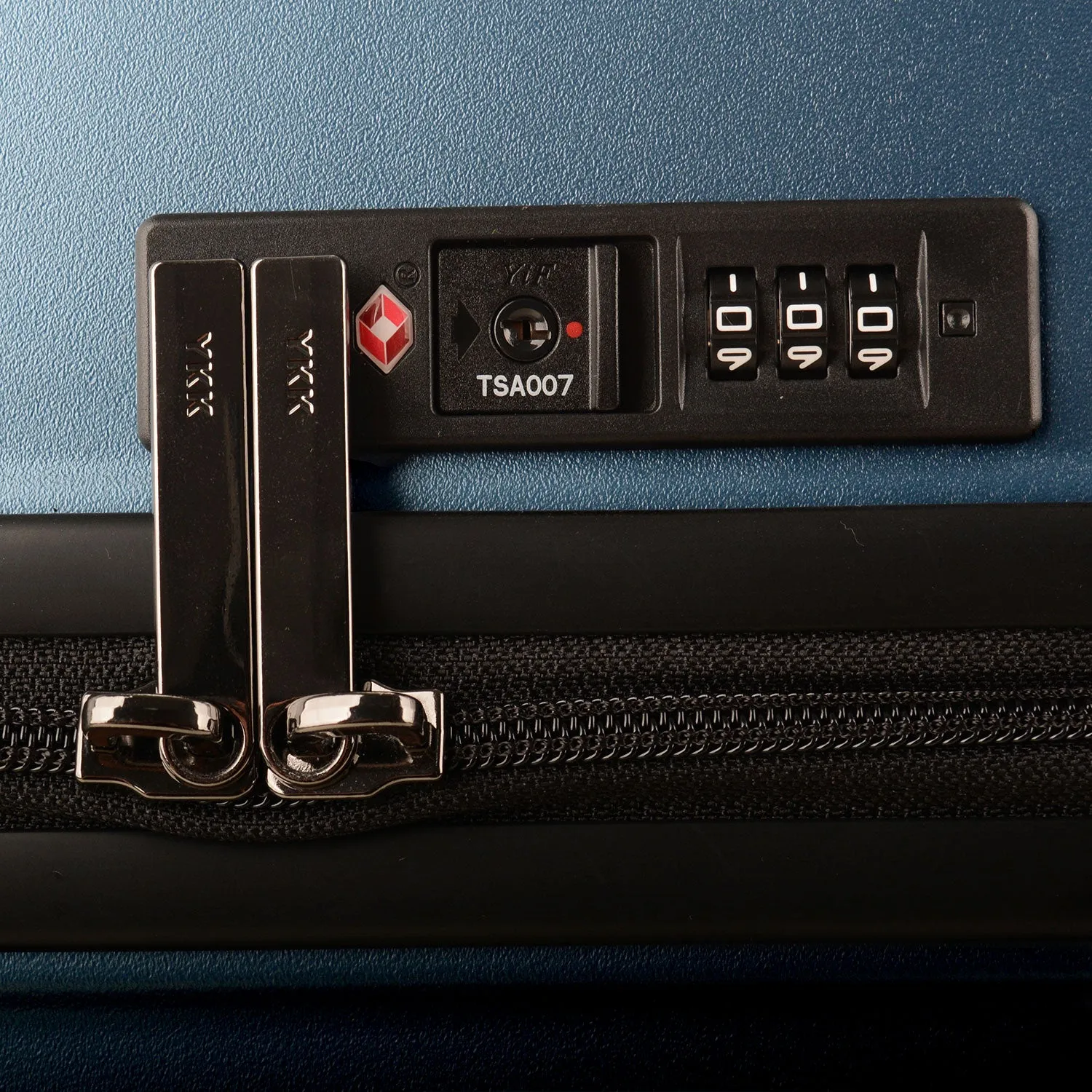 Ultimax II Medium Trunk